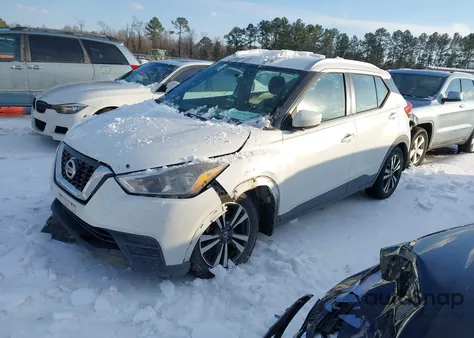 2018 Nissan Kicks Sv z USA, uszkodzony, nr VIN 3N1CP5CU7JL514505